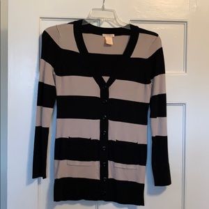 Long cardigan with pockets